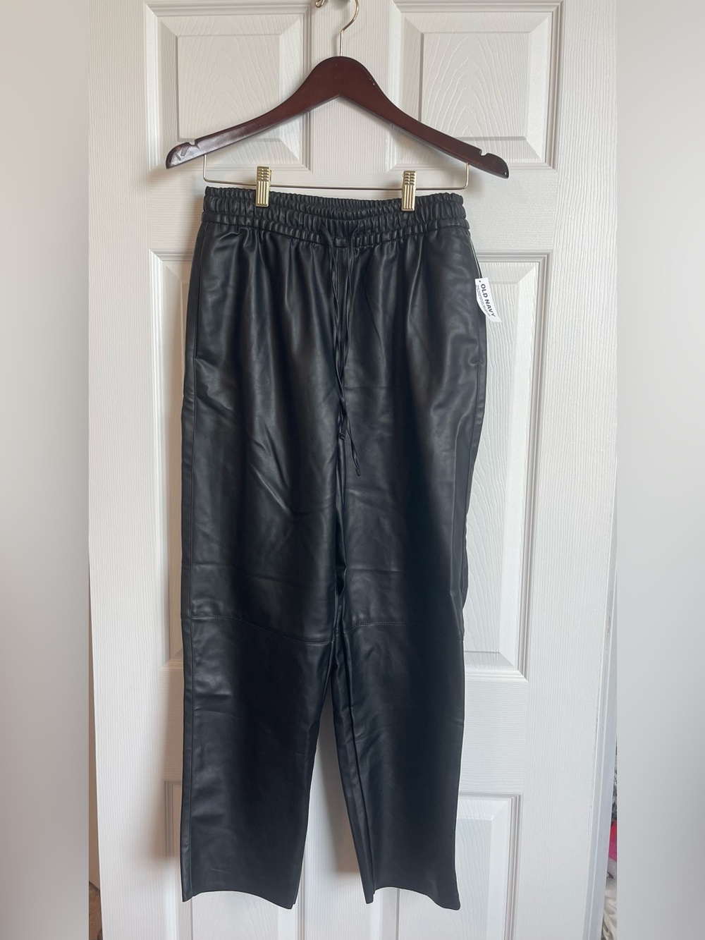 Women’s Old Navy Black Faux Leather Pants